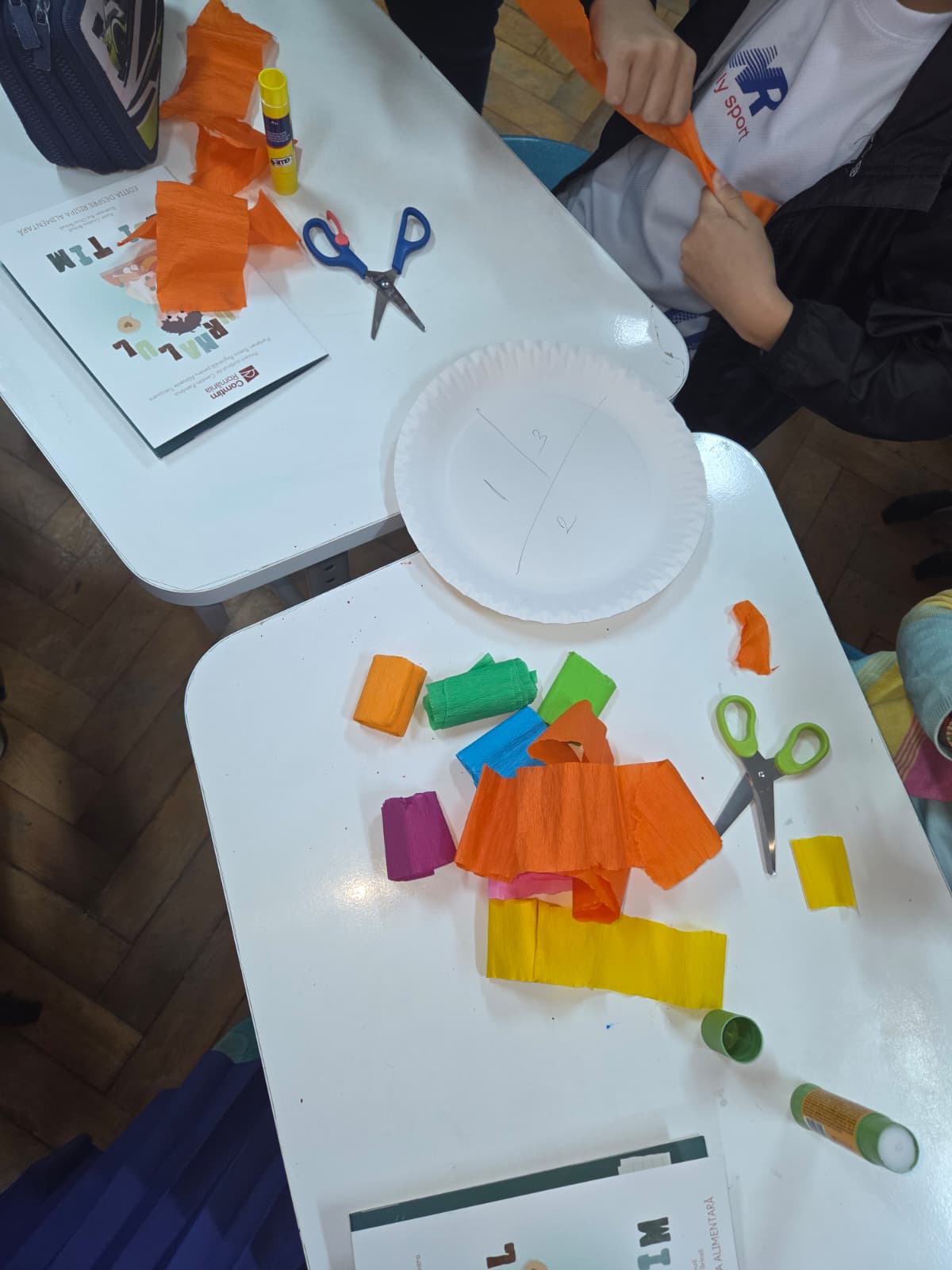 Copii la atelierul Jurnalul lui Tim